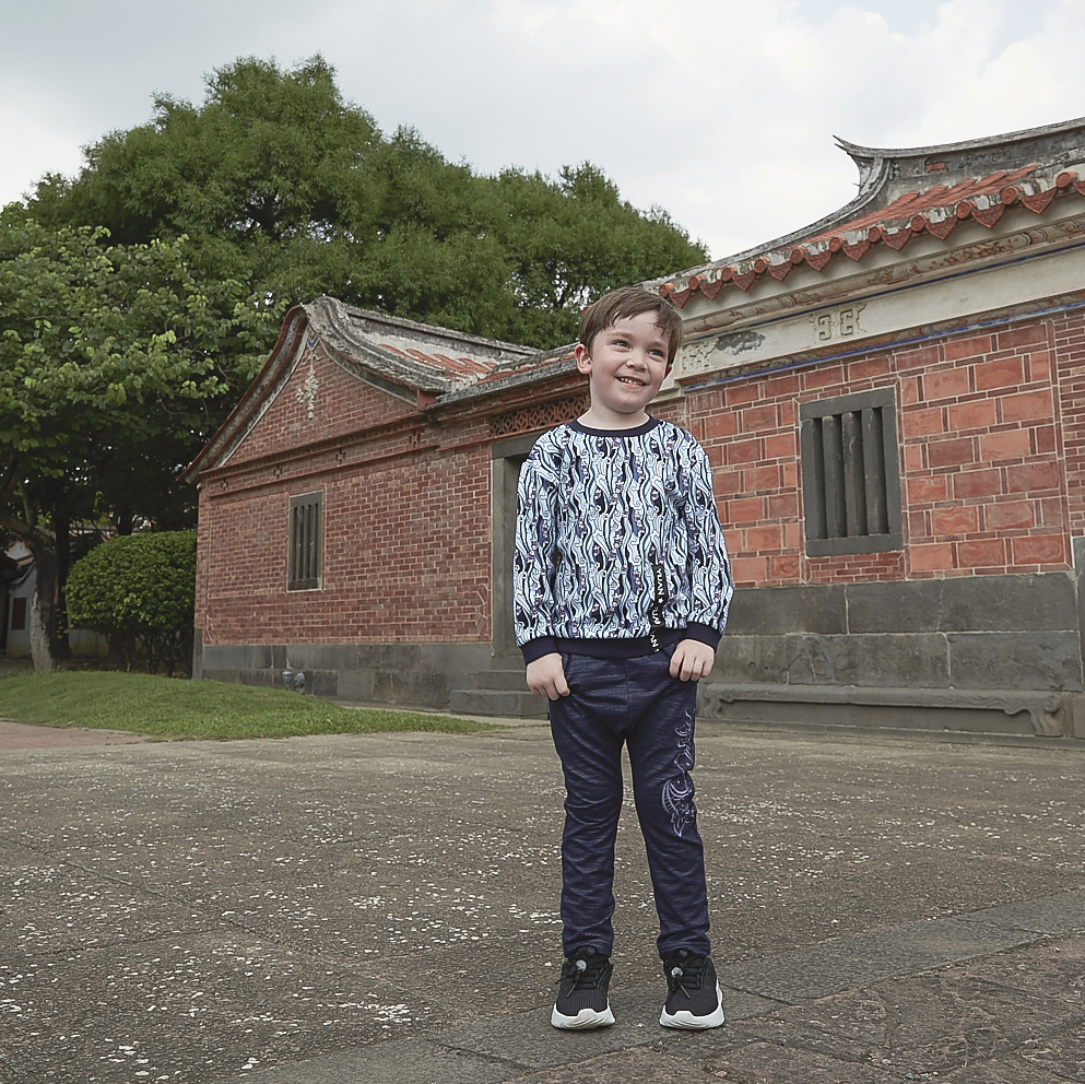 Dark blue kids sweatshirt with koi motif