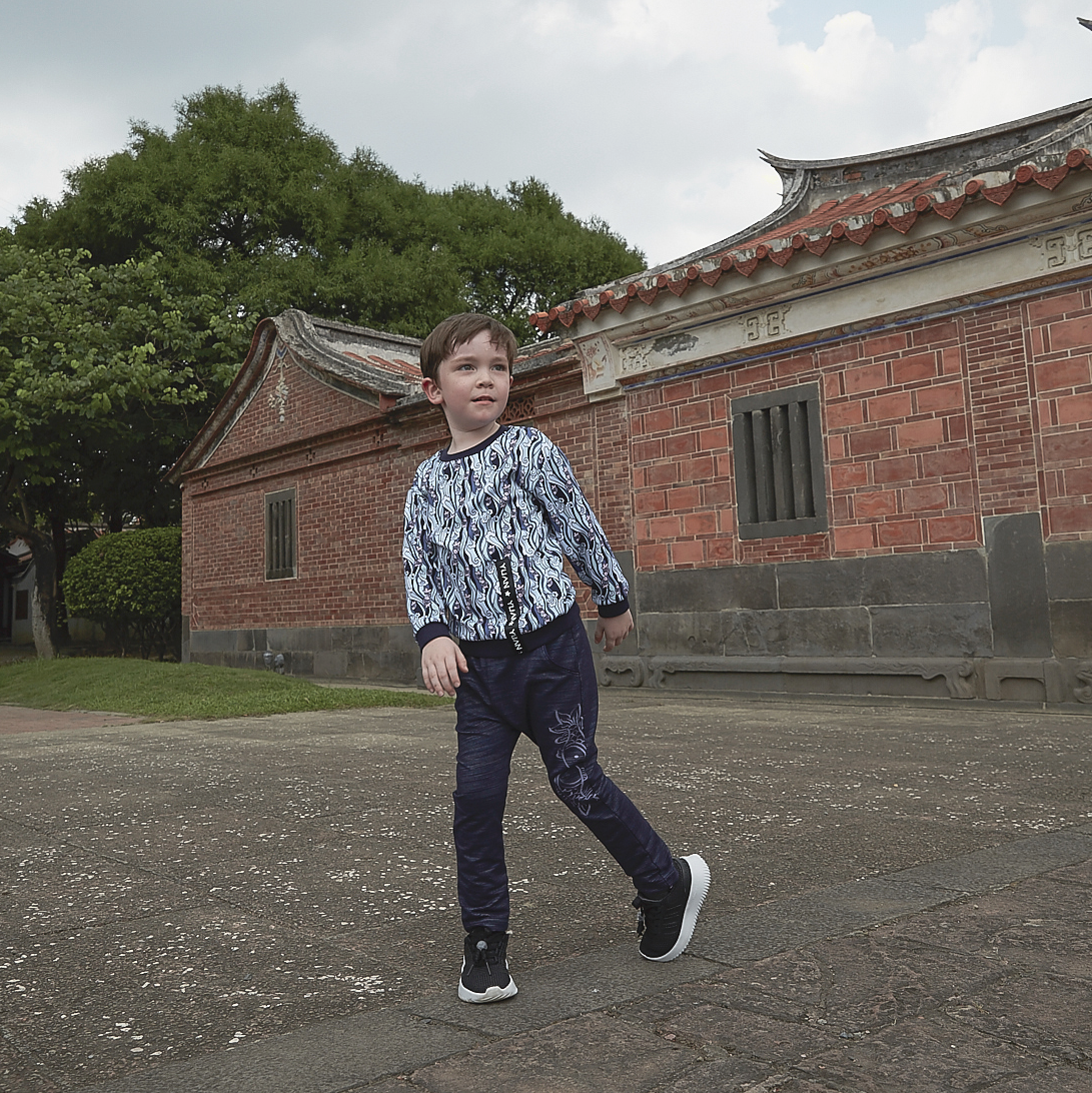 Dark blue kids sweatshirt with koi motif