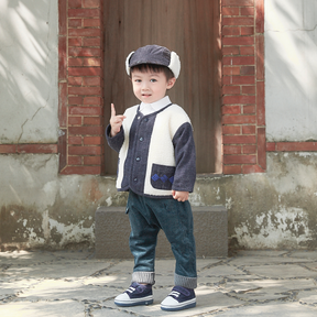 Dark blue baby aviator cap with coin motif