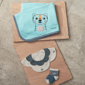 Tiger 3-piece baby accessories gift set