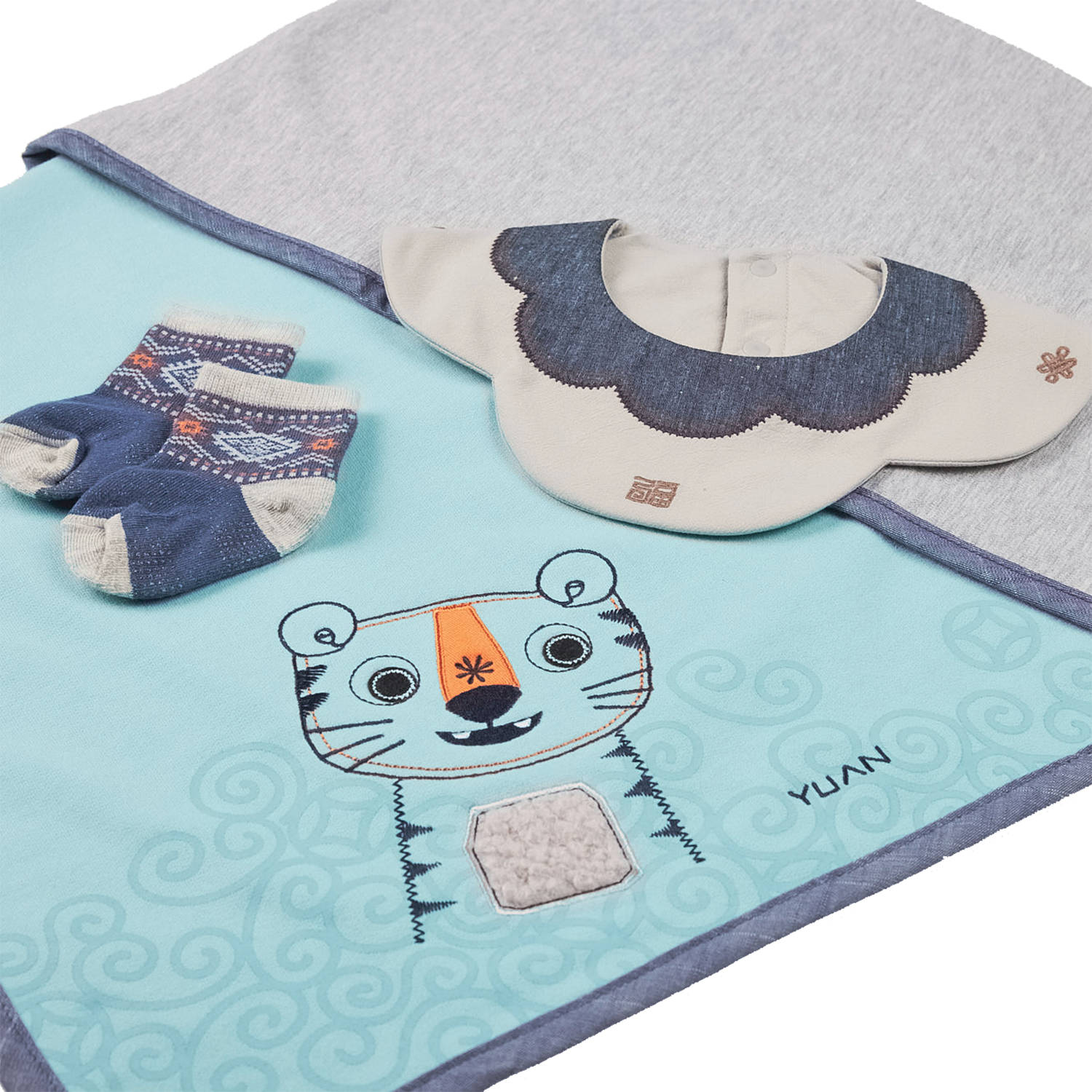 Tiger 3-piece baby accessories gift set