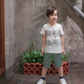 <tc>Grey green kids shorts with embroidered endless knot</tc>