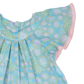 <tc>Celadon kids dress with ruffle sleeves and peacock print</tc>