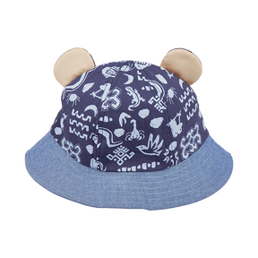 <tc>Baby bucket hat with five poisons print</tc>