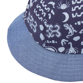 <tc>Baby bucket hat with five poisons print</tc>