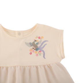 <tc>Cream baby Top with phoenix appliqué</tc>