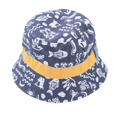 <tc>kids reversible bucket hat with five poisons print</tc>