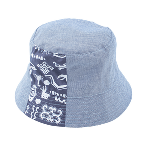 <tc>kids reversible bucket hat with five poisons print</tc>