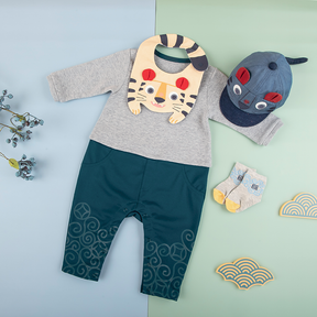 Tiger 4-piece baby gift set