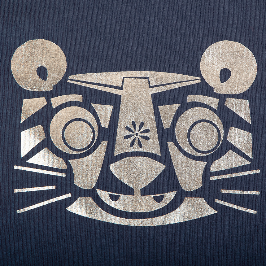 <tc>Indigo adult T-shirt with metallic tiger graphic</tc>